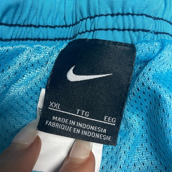 Nike Men’s Blue Lined Shorts XXL - Picture 4 of 5